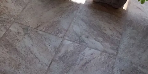 Depois: Porcelanato com ferrugem